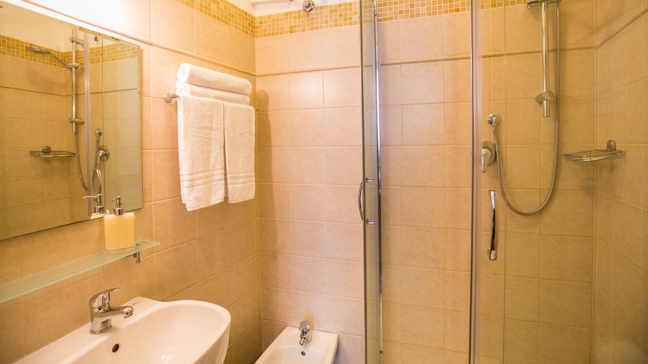 Hotel Martino Ai Monti Рим Экстерьер фото
