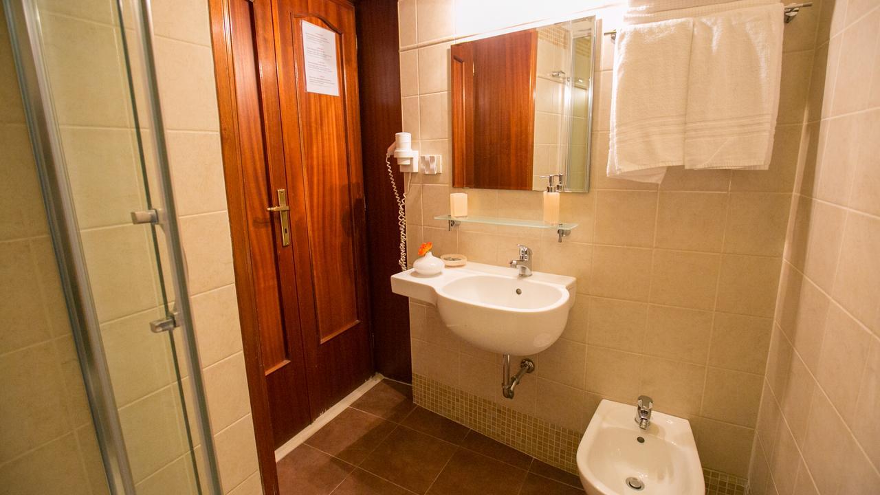 Hotel Martino Ai Monti Рим Экстерьер фото