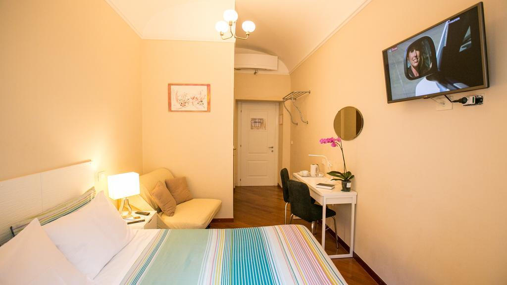 Hotel Martino Ai Monti Рим Экстерьер фото