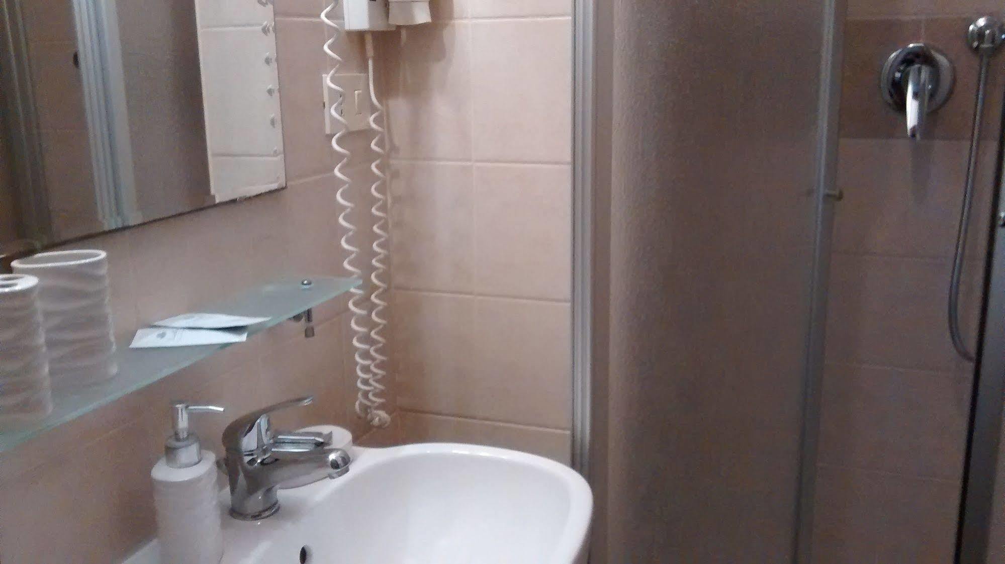 Hotel Martino Ai Monti Рим Экстерьер фото